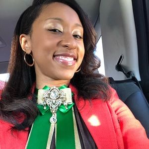 Candace Bradford, Handcrafting Pizzazz Queen 👑